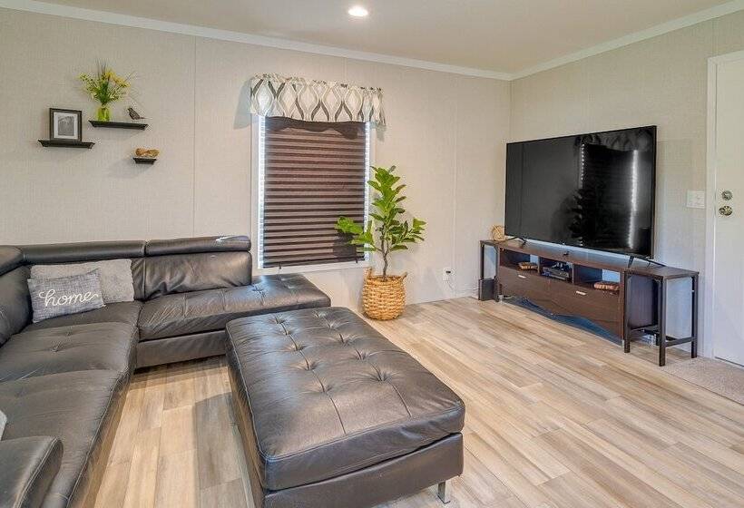 Brooksville Home W/ Fenced Yard   14 Mi To Coast!