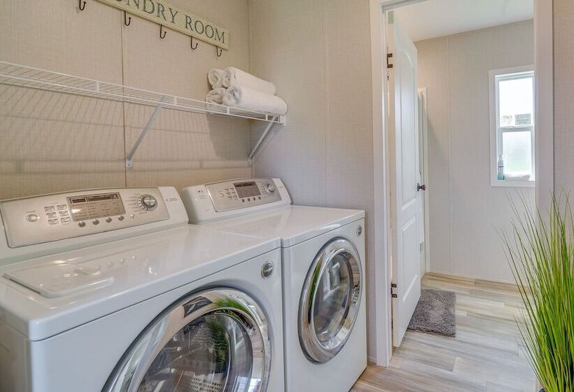 Brooksville Home W/ Fenced Yard   14 Mi To Coast!