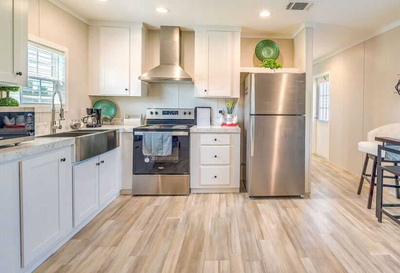 Brooksville Home W/ Fenced Yard   14 Mi To Coast!