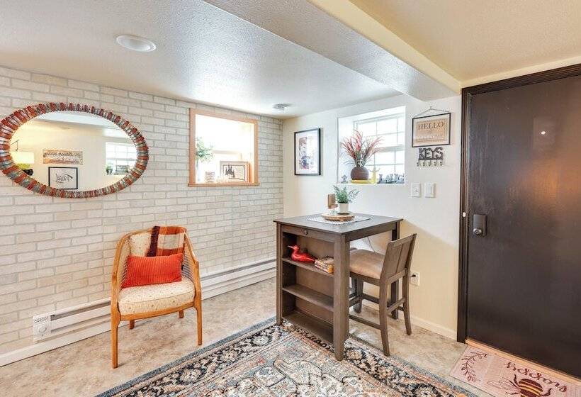 Centrally Located Apt Near Downtown Rapid City!