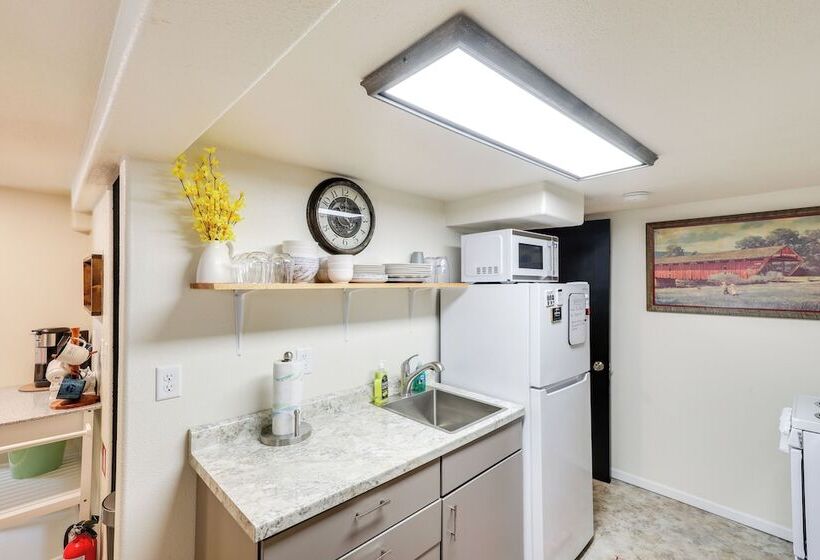 Centrally Located Apt Near Downtown Rapid City!