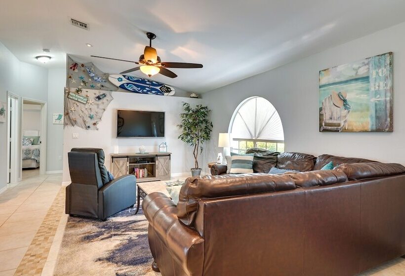 4 Mi To Downtown: Cape Coral Oasis W/ Pool + Lanai