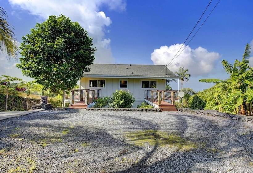 Charming Kailua Kona Apartment Near Hiking & Golf!