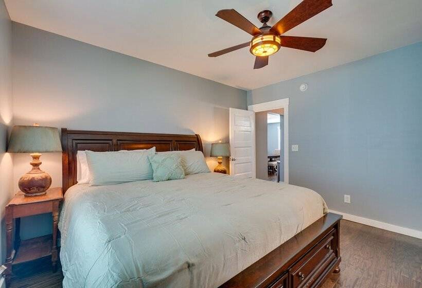 Charming Knoxville Home: 2 Mi To Neyland Stadium!