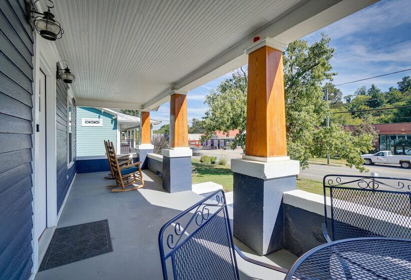 Charming Knoxville Home: 2 Mi To Neyland Stadium!