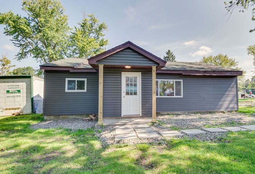 Charming Lake Chautauqua Home: Walk To Water!