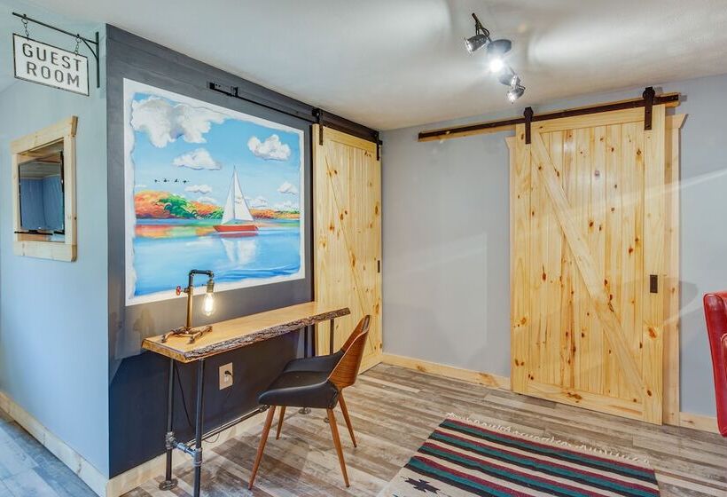 Charming Lake Chautauqua Home: Walk To Water!