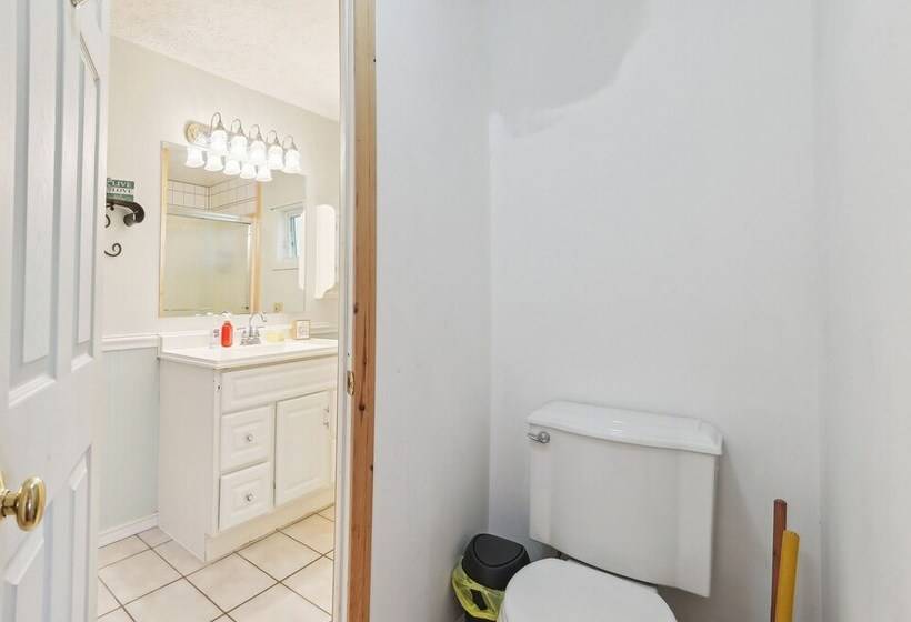 Charming Mio Family Retreat Near Mio Dam Pond!