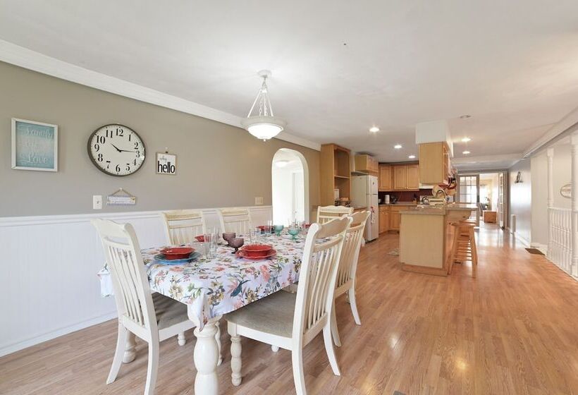 Charming Mio Family Retreat Near Mio Dam Pond!