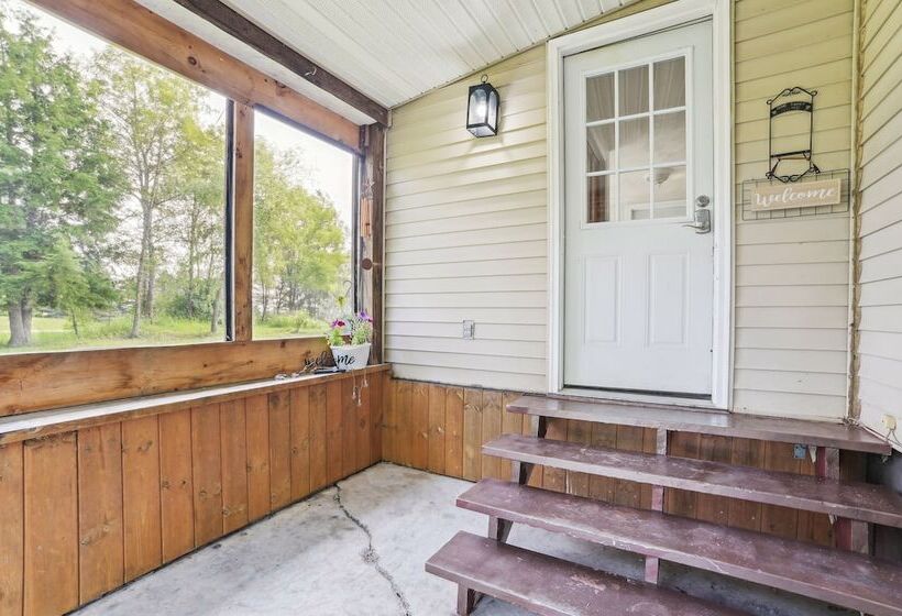 Charming Mio Family Retreat Near Mio Dam Pond!