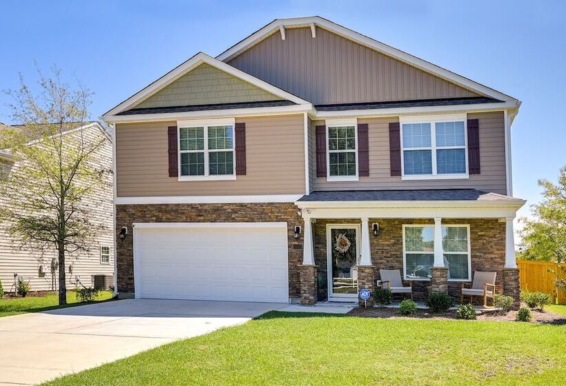 Charming New Bern Retreat Near Historic Downtown!