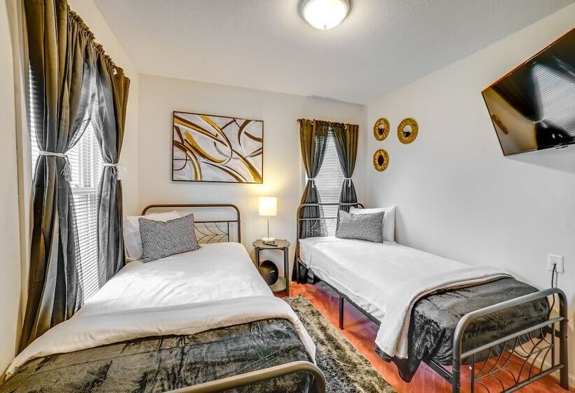 Charming Pittsburgh Home 2 Mi To Downtown!