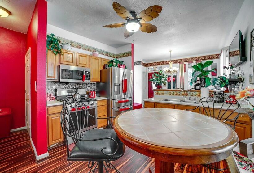 Charming Pittsburgh Home 2 Mi To Downtown!