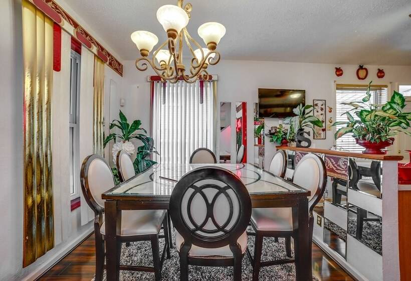 Charming Pittsburgh Home 2 Mi To Downtown!