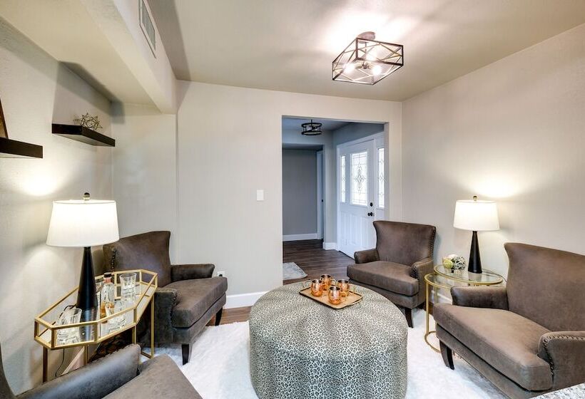 Community Perks & Patio: Sun Lakes Home!