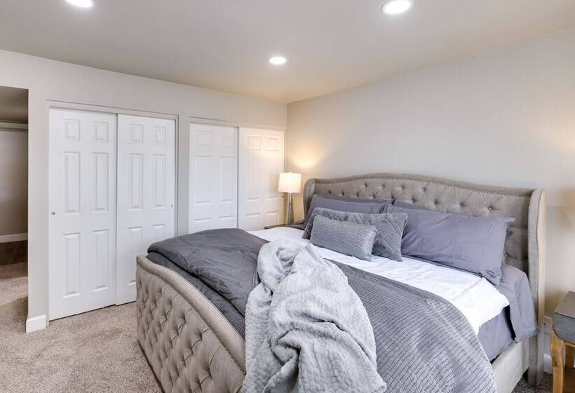 Community Perks & Patio: Sun Lakes Home!