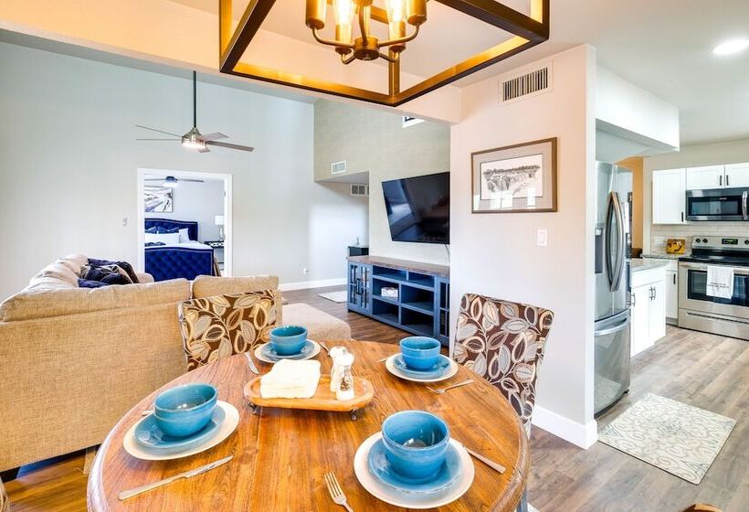 Community Perks & Patio: Sun Lakes Home!