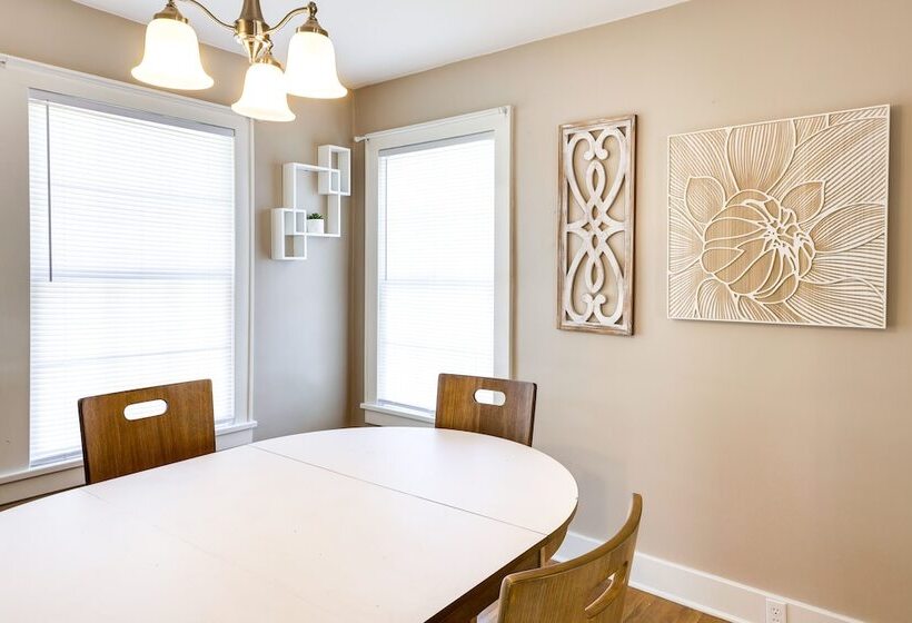 Charming Tullahoma Stay W/ Great Walkable Location