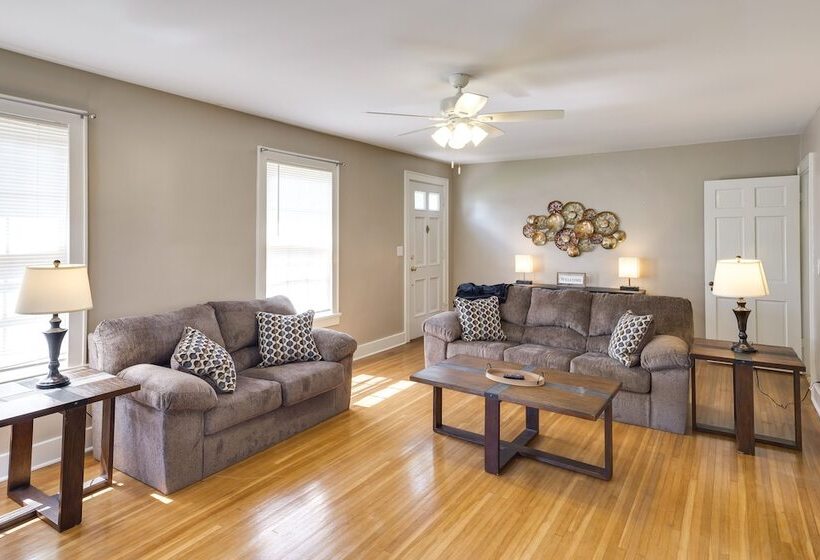 Charming Tullahoma Stay W/ Great Walkable Location