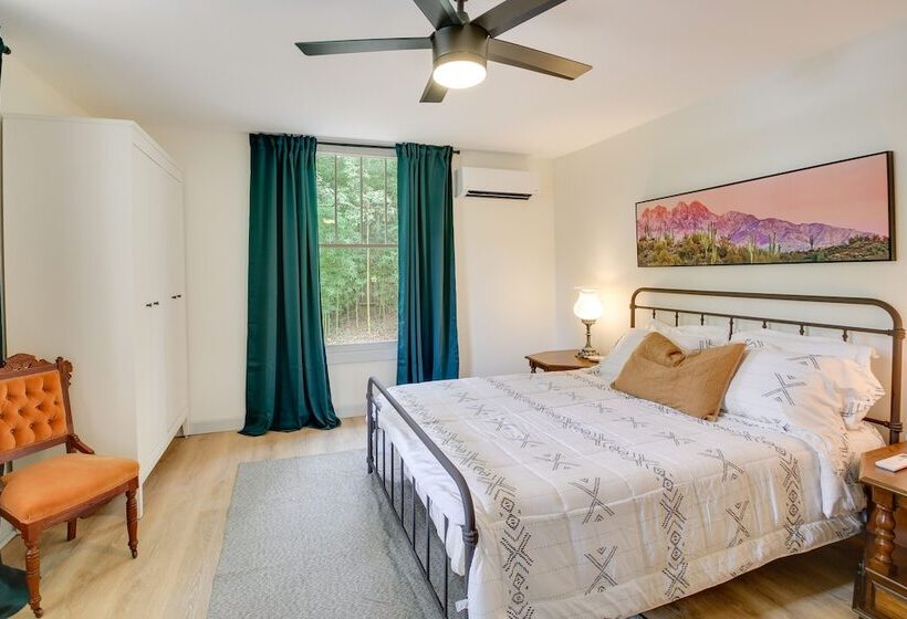 Chic Hot Springs Vacation Rental, Walk To Town!