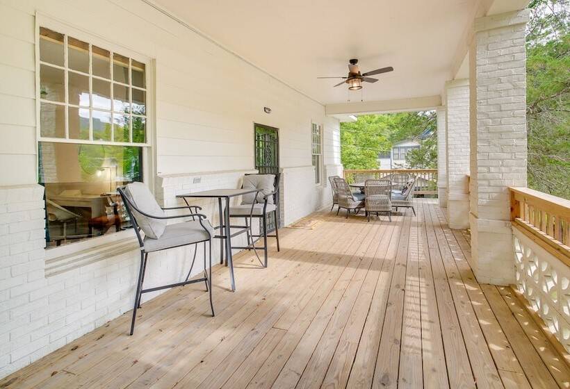 Chic Hot Springs Vacation Rental, Walk To Town!