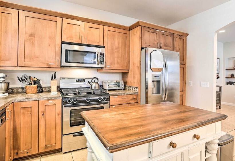 5 Mi To Big Bear Lake: Cozy Cottage W/ Hot Tub