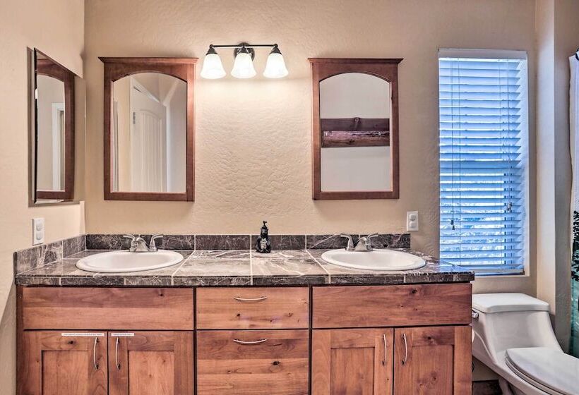 5 Mi To Big Bear Lake: Cozy Cottage W/ Hot Tub