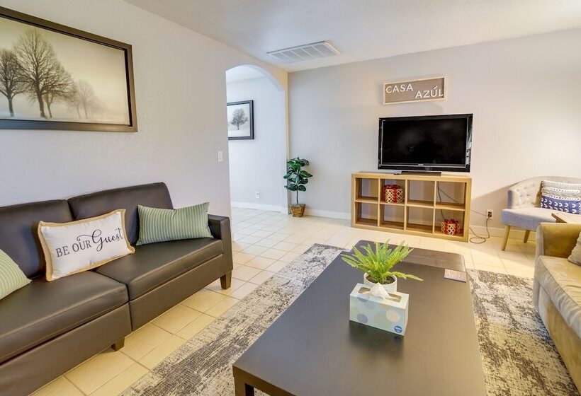 Cozy Cottonwood Home W/ Covered Patio & Gas Grill!