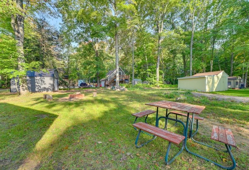 Cozy Otsego Lake Cabin: < 1 Mi To Sandy Beach!