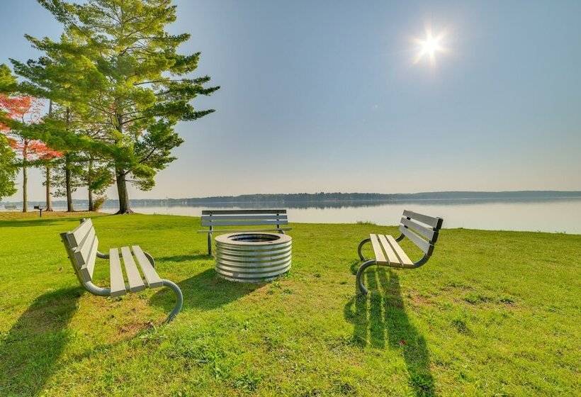 Cozy Otsego Lake Cabin: < 1 Mi To Sandy Beach!