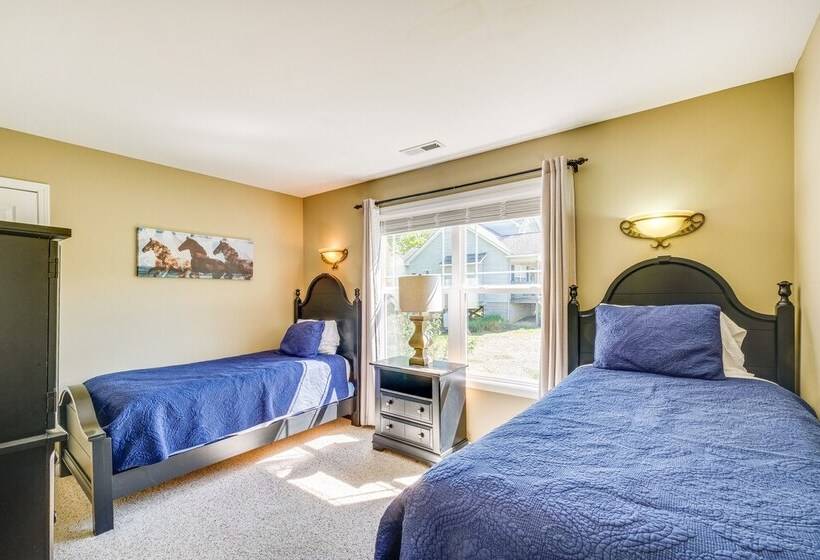 Cozy Resort Style Escape On Taylorsville Lake!