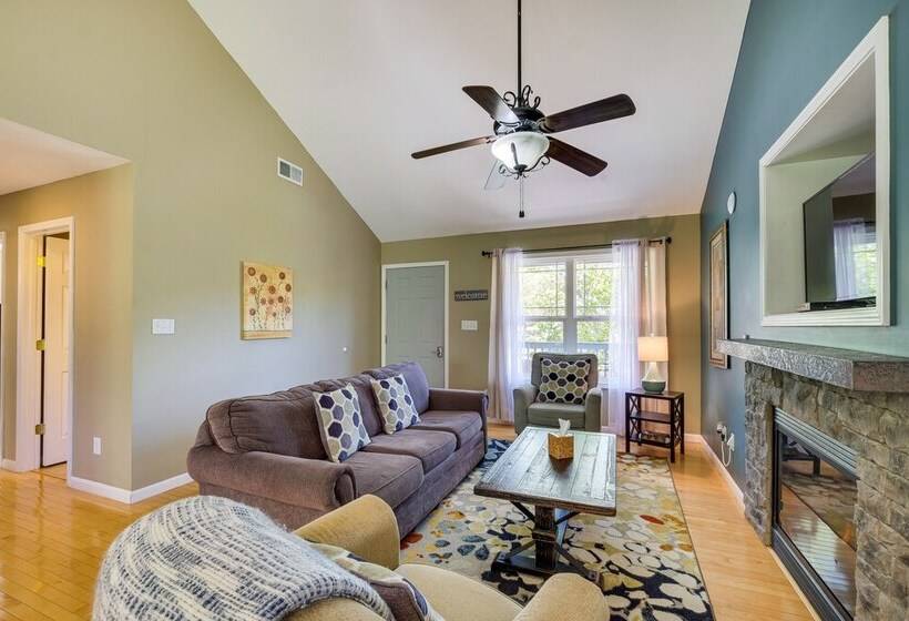 Cozy Resort Style Escape On Taylorsville Lake!