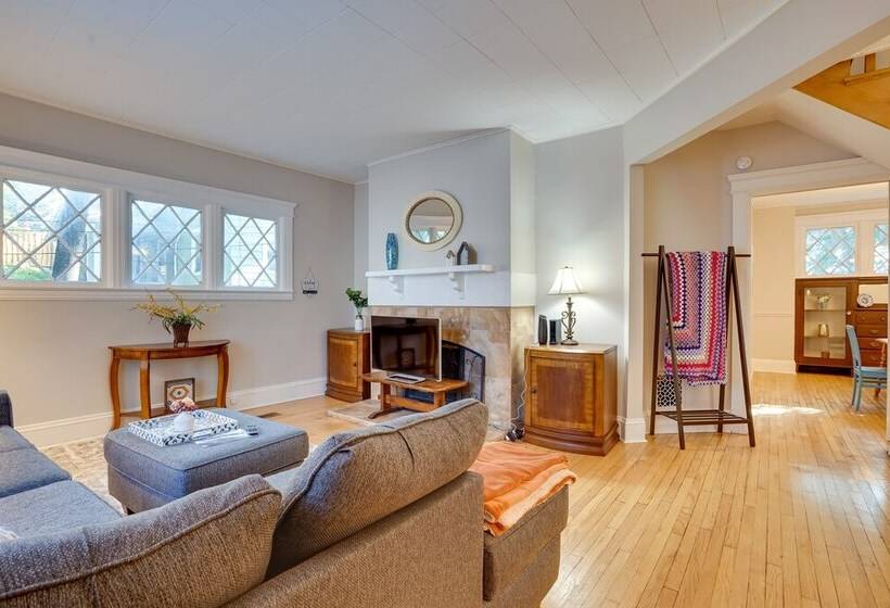 Cozy Westcott Home ~ 1/2 Mi To Syracuse Campus!