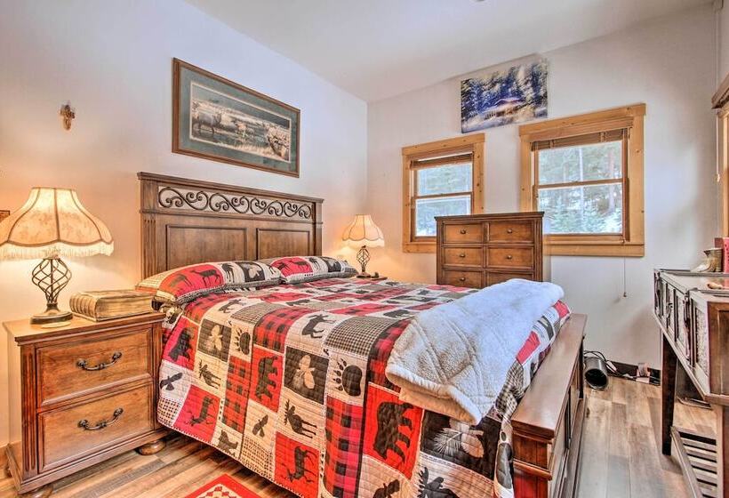 Creekside Clancy Cabin In Helena Natl Forest!