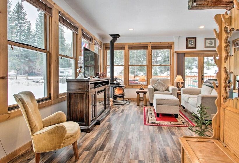 Creekside Clancy Cabin In Helena Natl Forest!