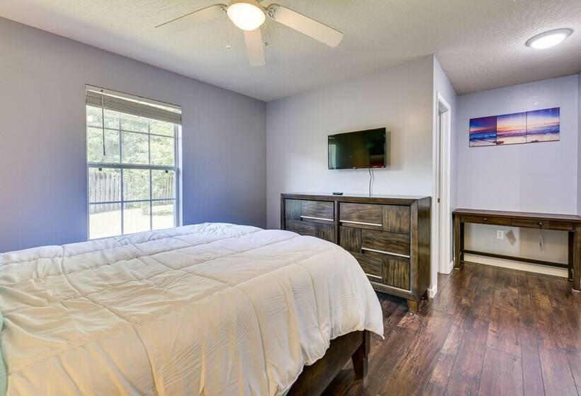 Crestview Vacation Rental: Day Trip To Destin!