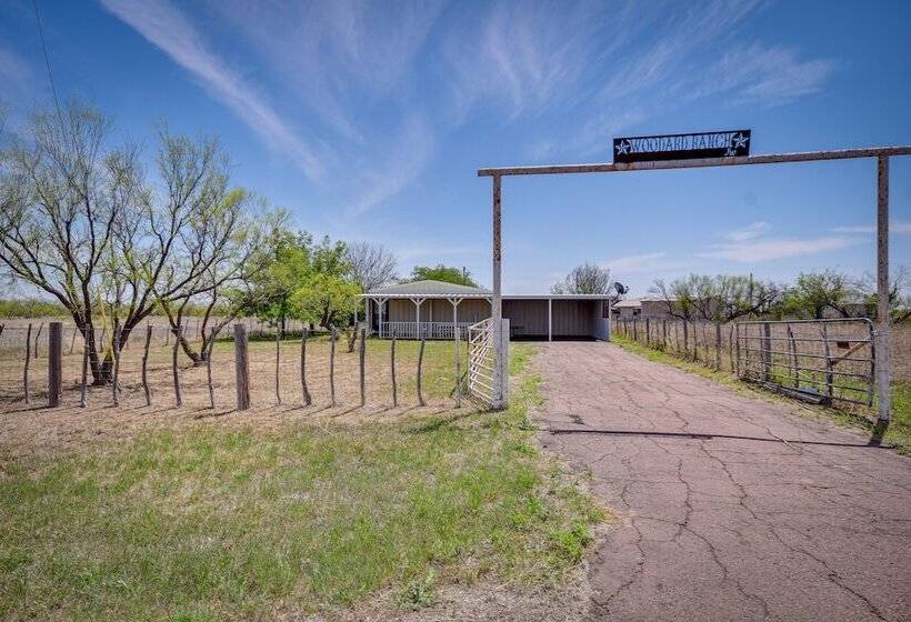 Stargaze, Hike & Kayak: Cabin Near Copper Breaks!