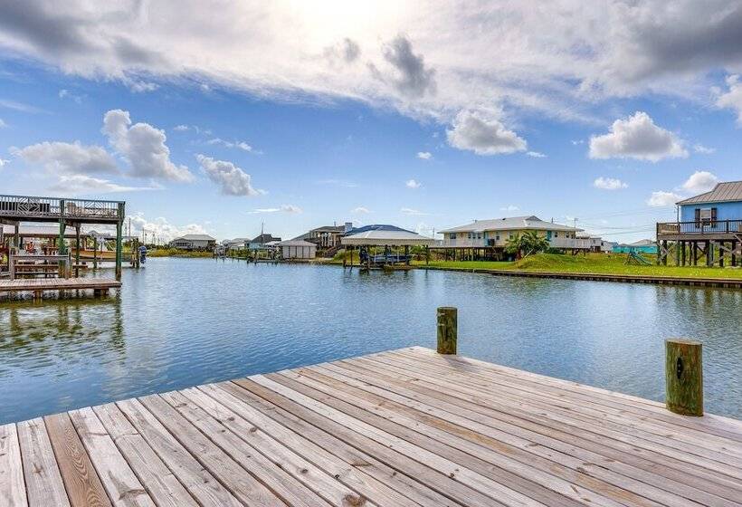 Dauphin Island Vacation Rental: Close To Beaches!