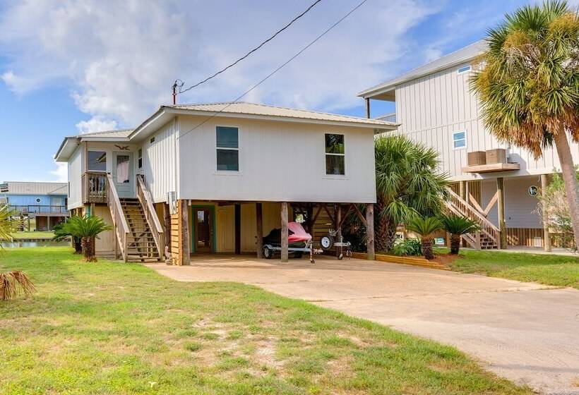 Dauphin Island Vacation Rental: Close To Beaches!