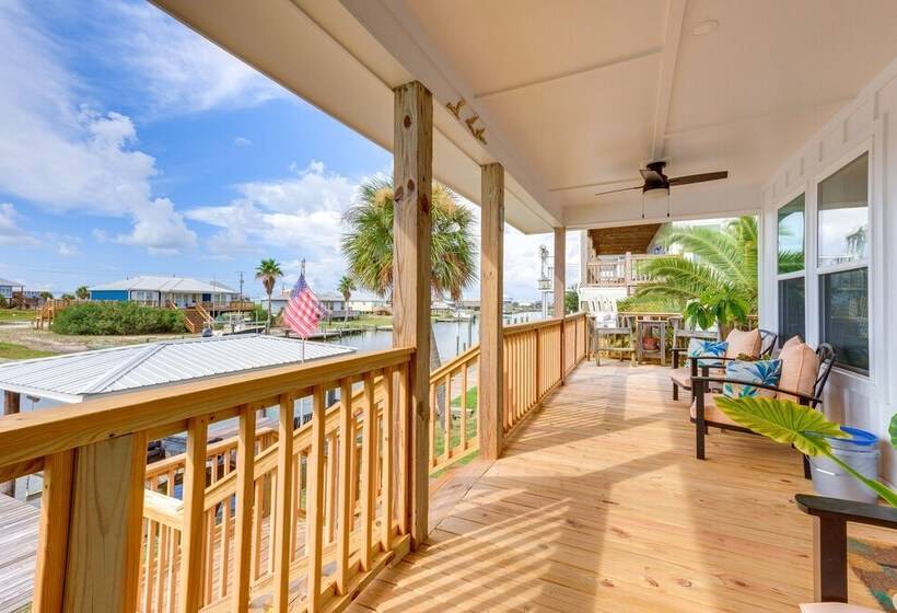 Dauphin Island Vacation Rental: Close To Beaches!