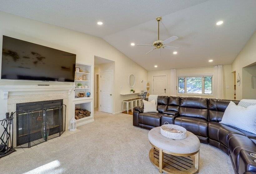 Dog Friendly Beech Mountain Home W/ Deck