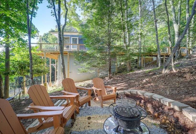 Dog Friendly Beech Mountain Home W/ Deck
