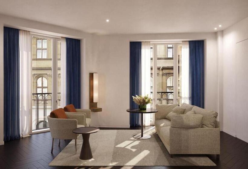 Dorothea Hotel, Budapest, Autograph Collection