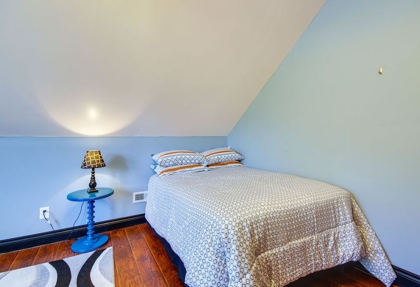 Downtown Hermann Vacation Home Near Wineries!