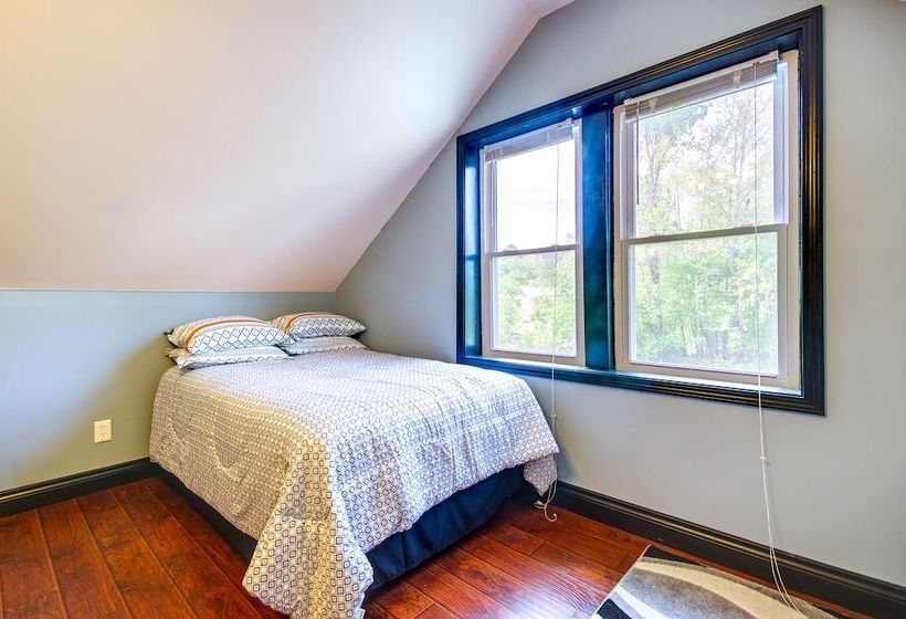 Downtown Hermann Vacation Home Near Wineries!