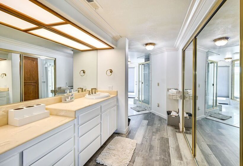 El Cajon Home W/ Pool & Views: 15 Mi To San Diego!