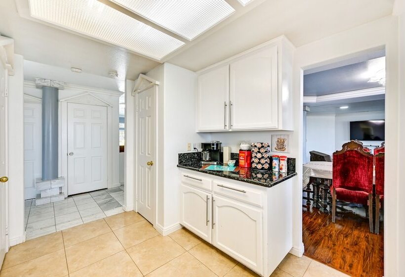 El Cajon Home W/ Pool & Views: 15 Mi To San Diego!