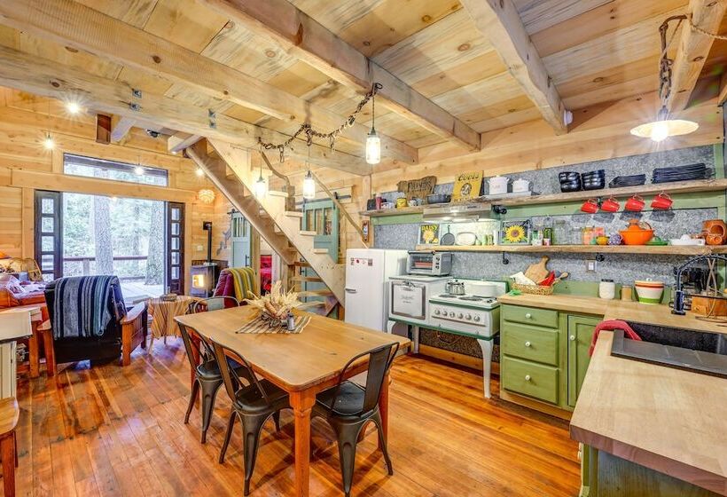 Creekside Cabin ~ 20 Mi To Kings Canyon Park!