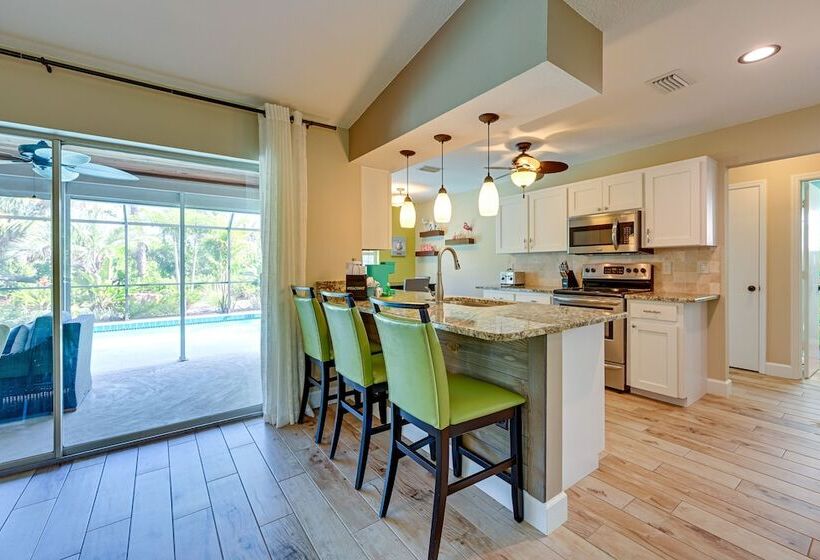 Englewood Oasis W/ Screened Lanai + Outdoor Pool!