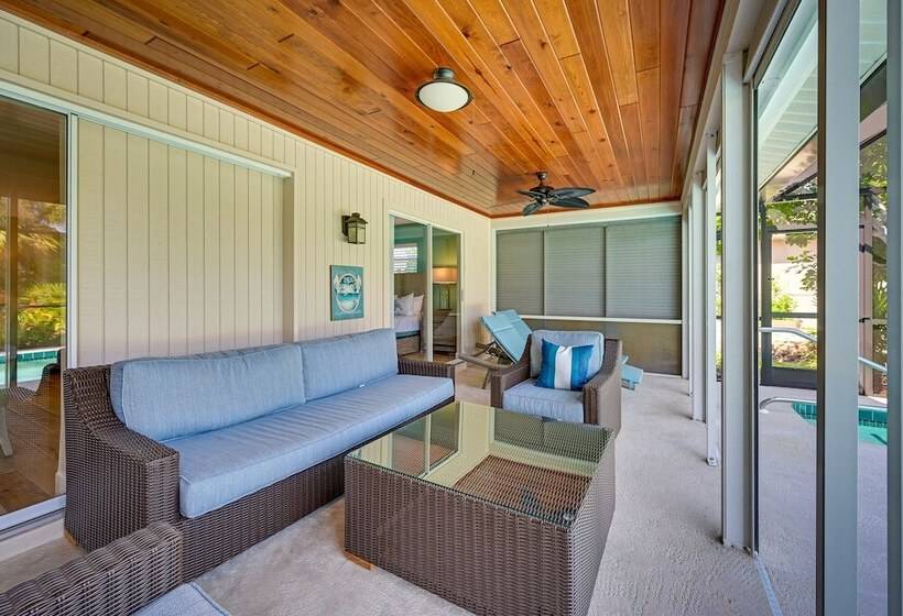 Englewood Oasis W/ Screened Lanai + Outdoor Pool!